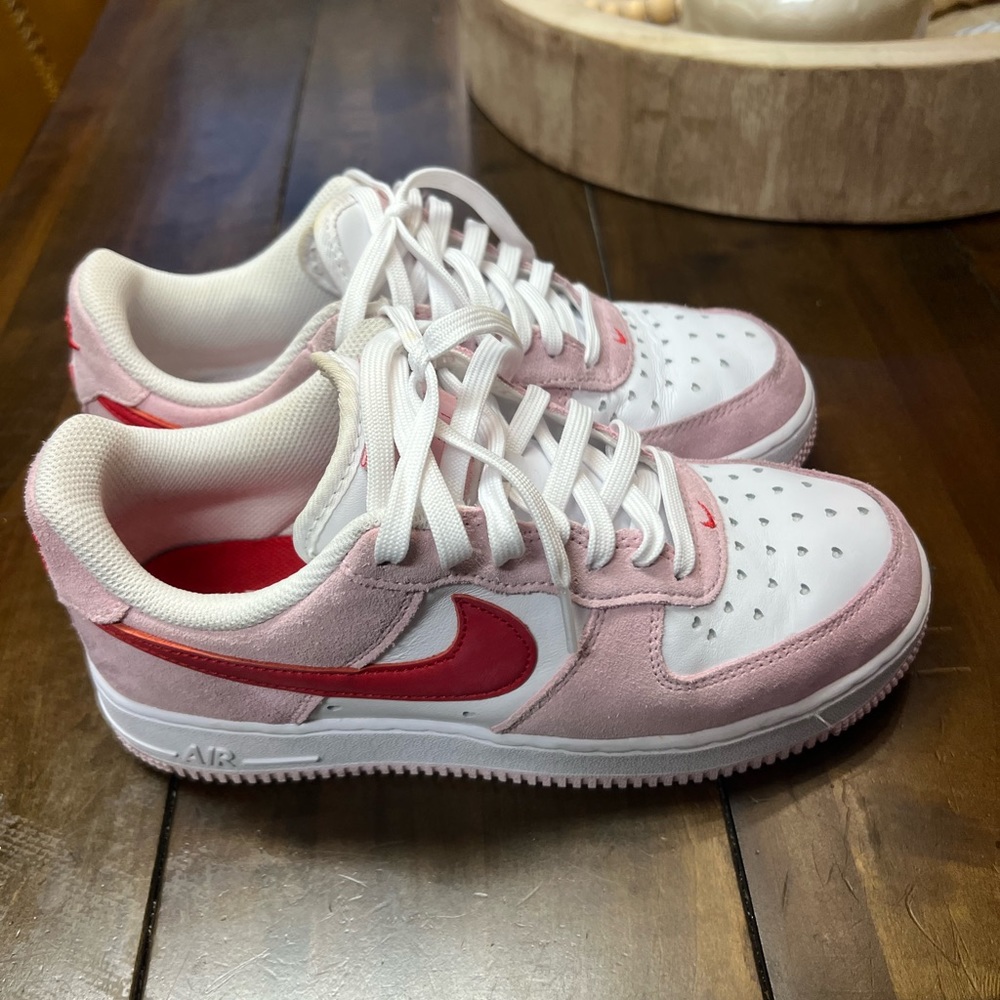 Nike Air Force 1 Valentine’s Day Mens 6.5 Womens 8